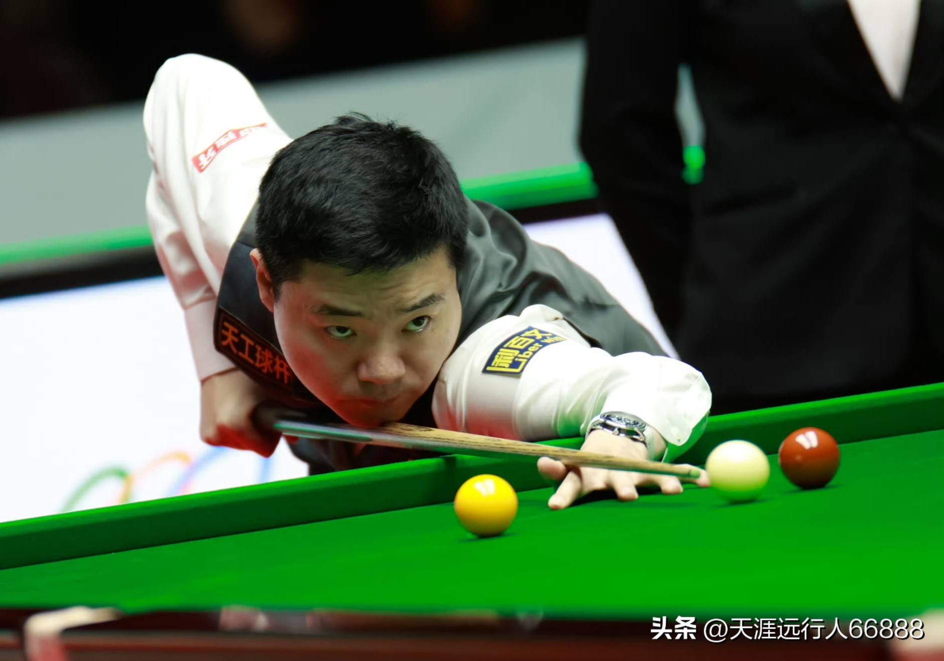 他的执教理 他的执教理