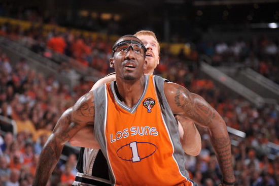 曝梅西愿意降薪70%回归巴萨!把队徽文在了腿上